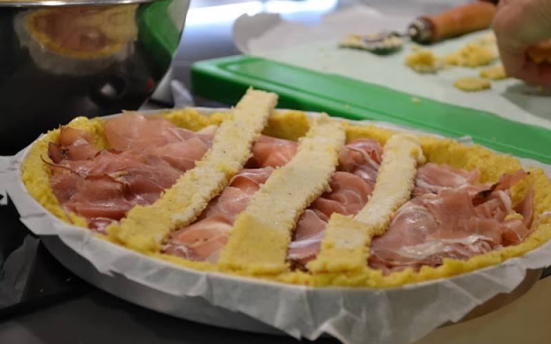 Pignoletto Rosso per torta salata con gorgonzola e speck - BbmShop 